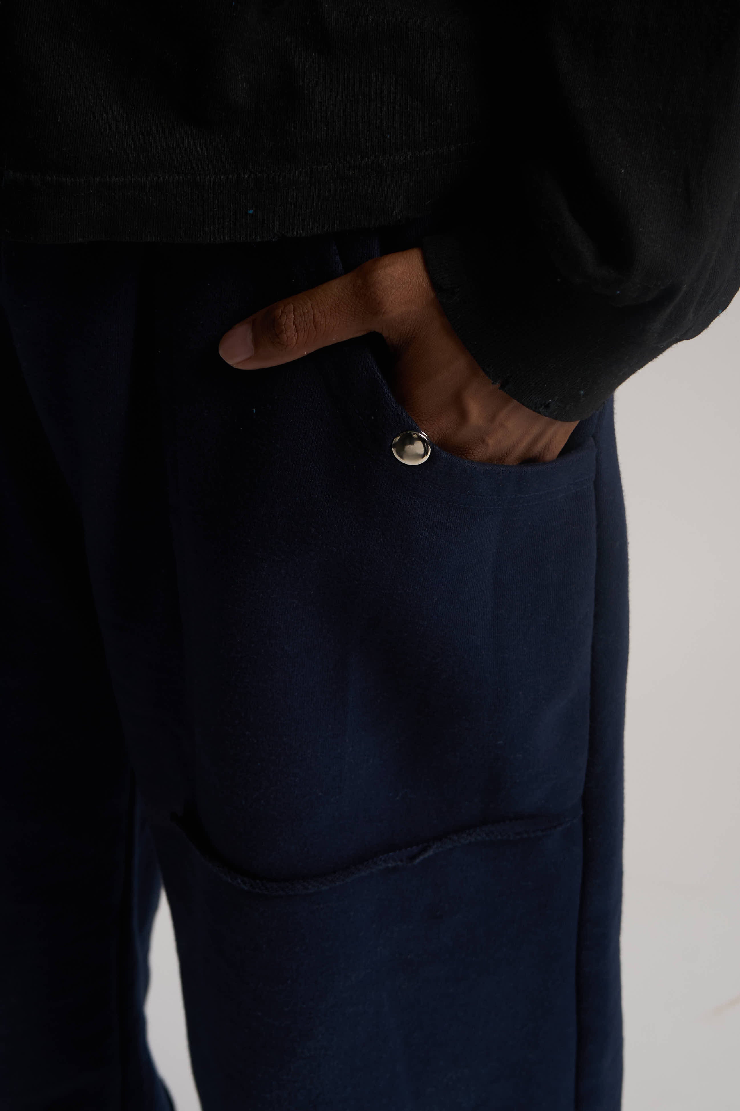 COLLEGIATE THRASHER SWEATS